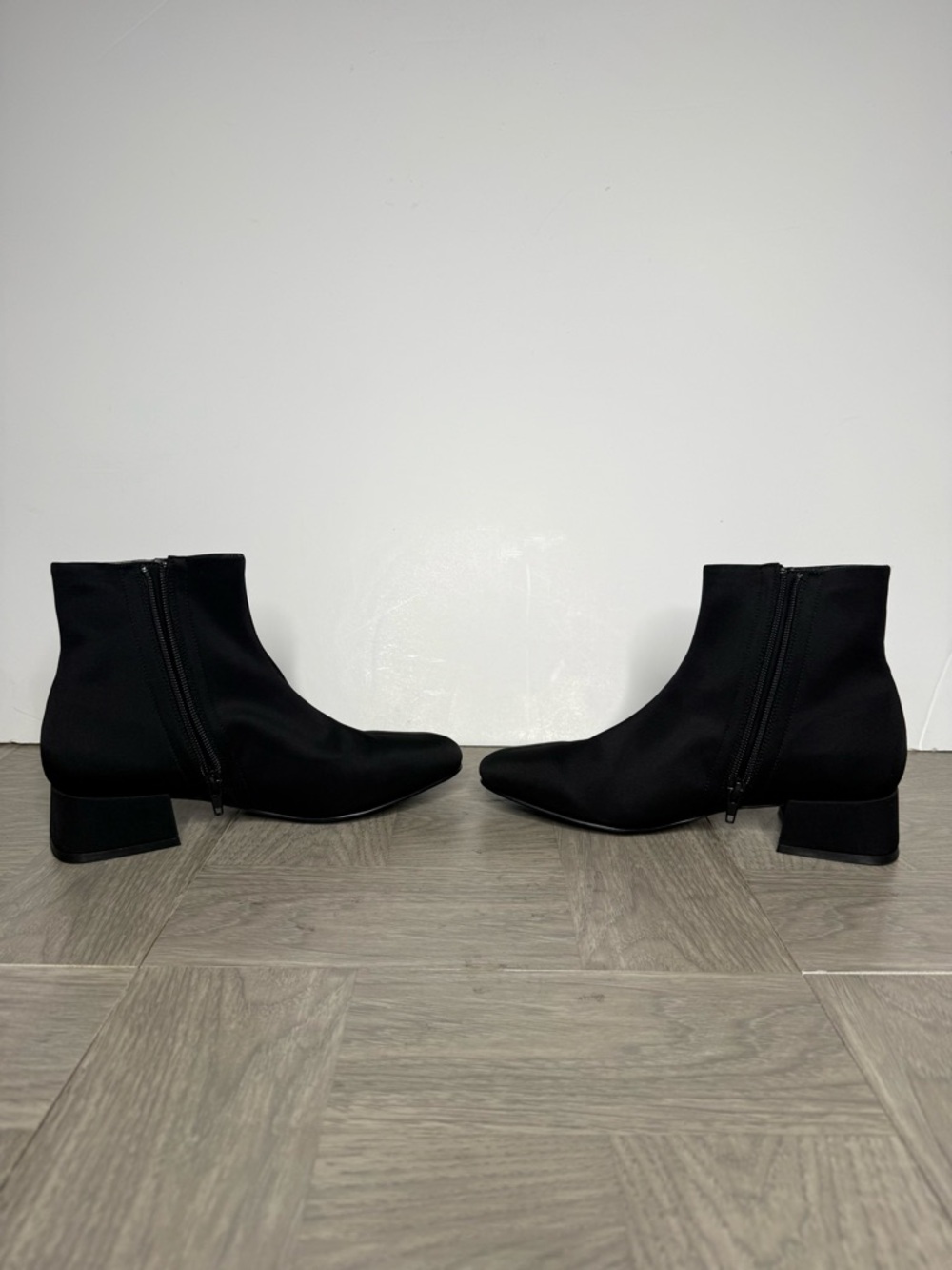 Jeffrey Campbell Katlyn Black Bootie 8 - Picture 4 of 9